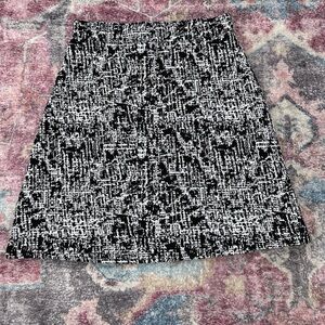 Pretty Little Thing Elastic Waist Pull On Mini Skirt Size 4